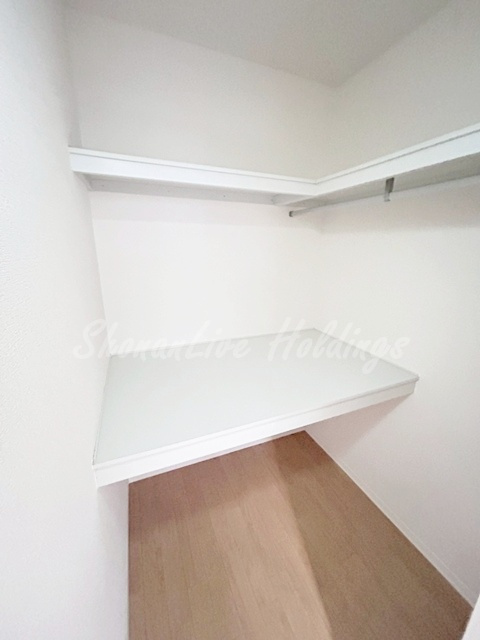 藤沢市本鵠沼２丁目のアパートの収納