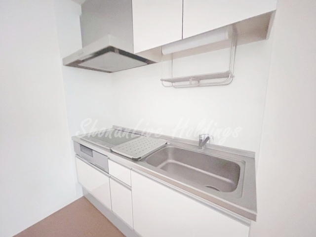 藤沢市本鵠沼２丁目のアパートのキッチン