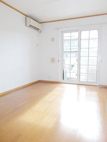 サニーレジデンス・ナナＡの居間・リビング