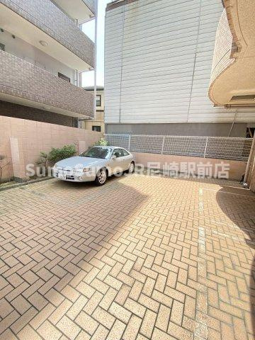 プレステージ立花の駐車場|駐車場です