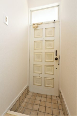 【玄関】 | ローズアパート(Q-038D) | 参考写真（同物件別部屋）