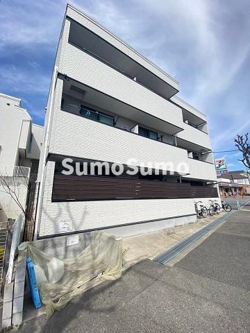 MORES　VILLA　上ヶ原の外観