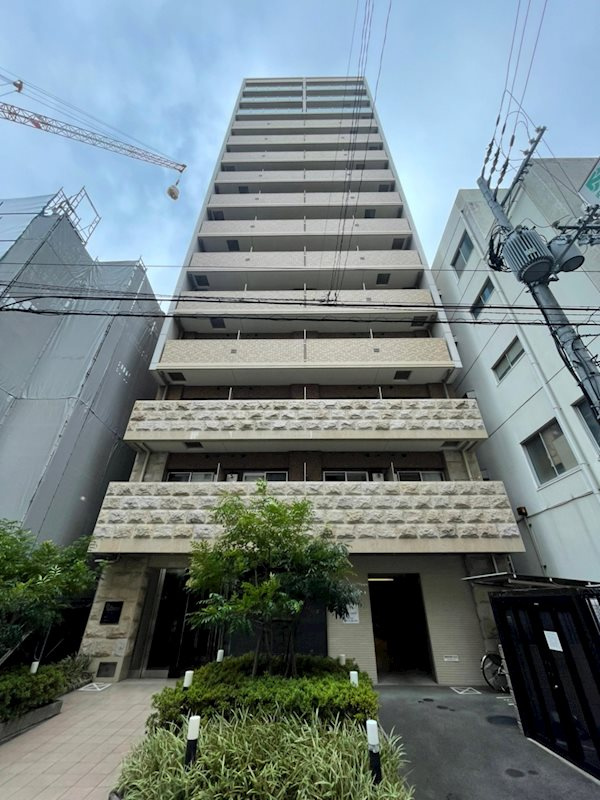 プレサンス本町ジョイスの外観