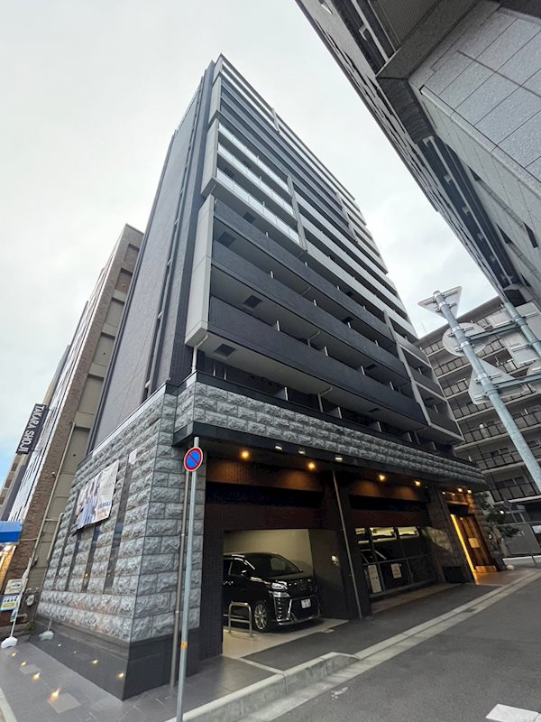 プレサンス新神戸駅前の外観