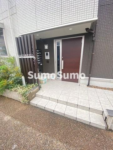 アクシス西宮北口のエントランス
