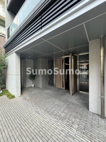 S-RESIDENCE阿波座WESTのエントランス|ゆとりのあるエントランスです