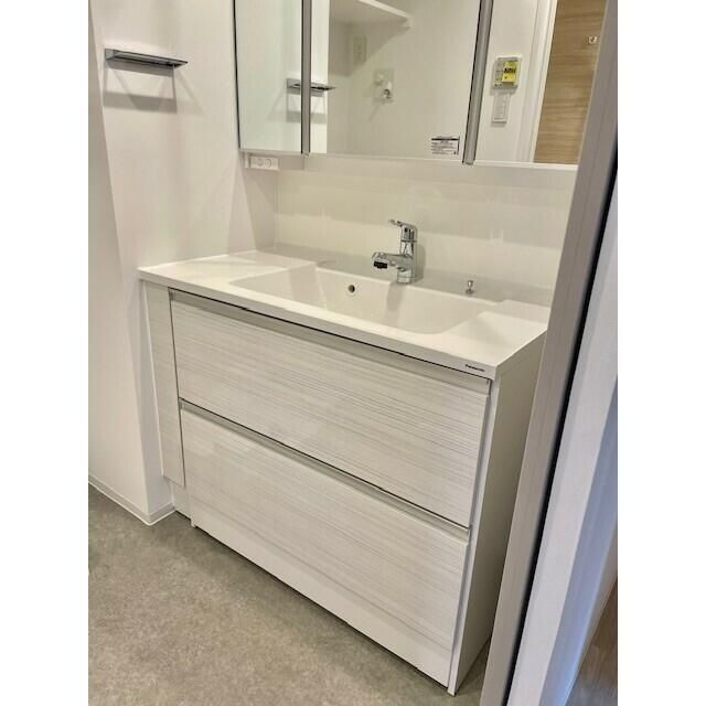 コスモリード本所吾妻橋の洗面所