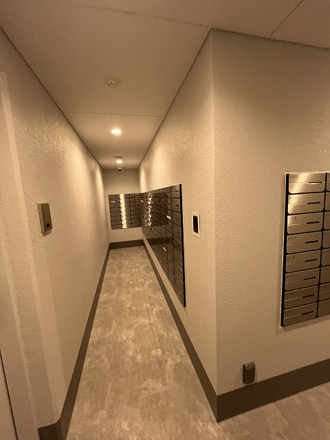 THE　MUTUAL　江坂のロビー
