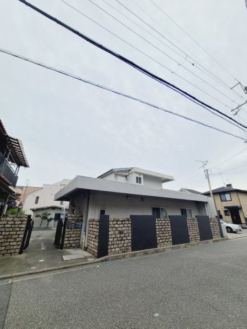 アールズコート宝塚の外観