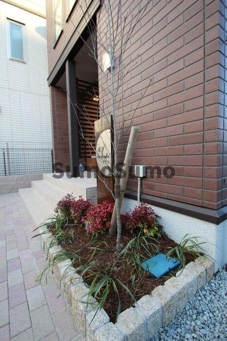 M.J tsukuda　弐番館・参番館　参番館のエントランス|毎日通るエントランスはこのようになっています