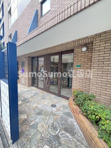 DO・Zのエントランス|建物の内部です