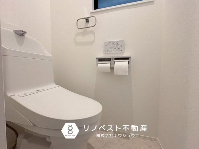 大阪市生野区鶴橋4丁目のトイレ|1階2階にトイレがございます♪
換気窓付きで、十分に換気ができます。