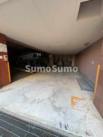 プレステージ西明石駅前の駐車場|駐車場に車を止められます