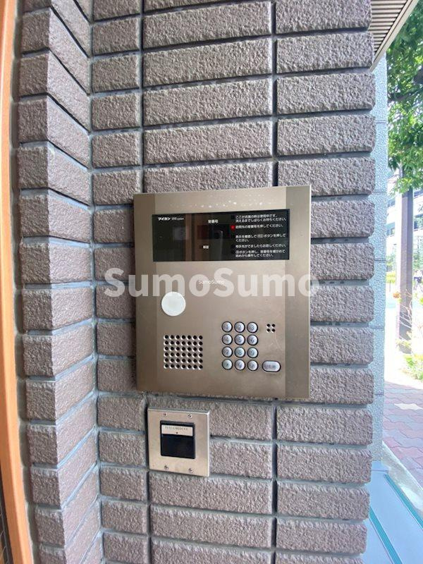 プレステージ靭公園の外観