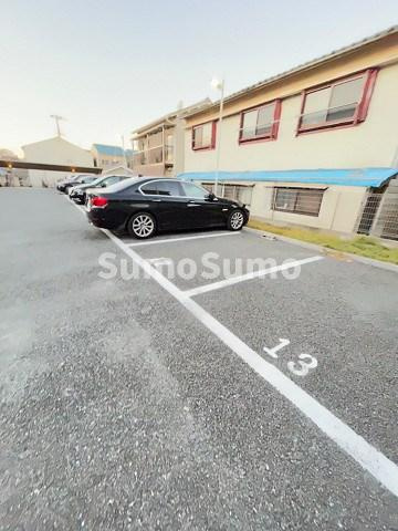 エクセルコート杭瀬の駐車場|駐車場完備です