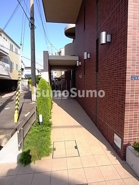 カーサ　コン　ブリオのエントランス