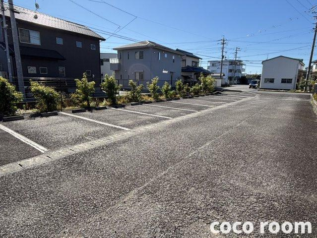 ジョイルームの駐車場