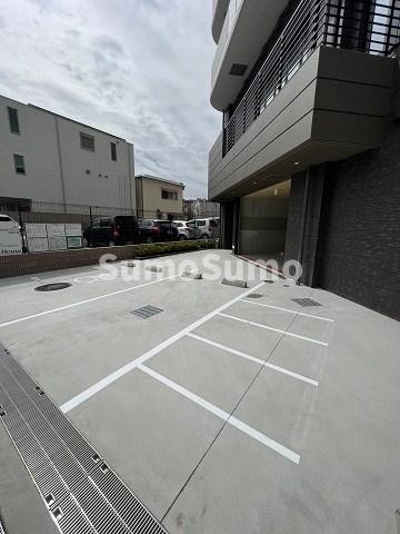 エトワール尼崎（長洲本通1丁目）の駐車場