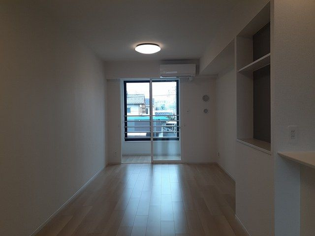 アルバハオスの居間・リビング