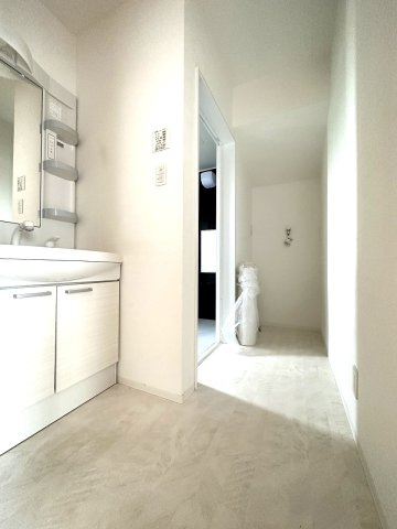 グランメゾン・国府の洗面所