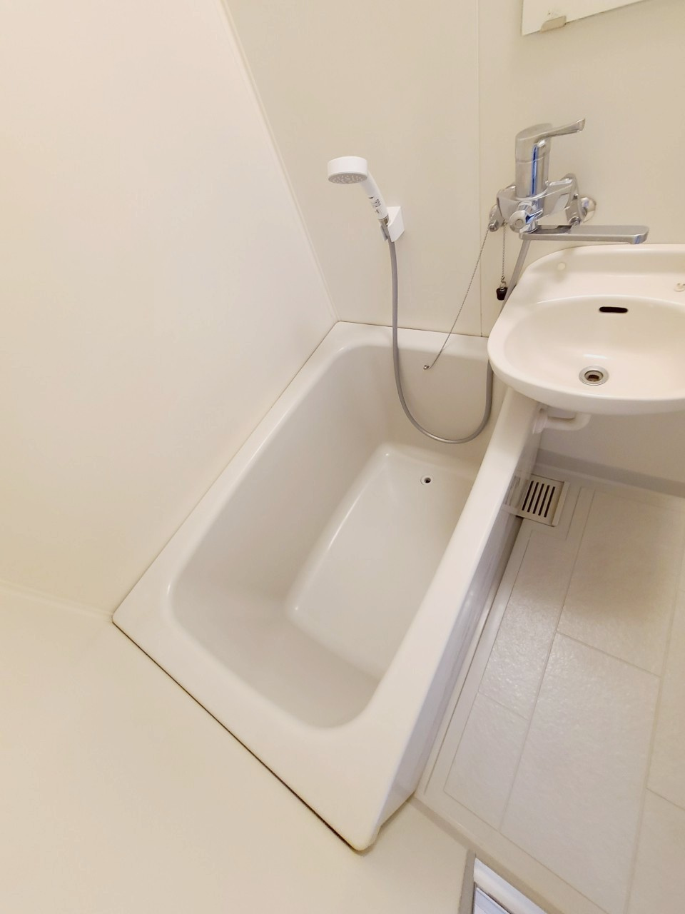 エトワール北口の浴室