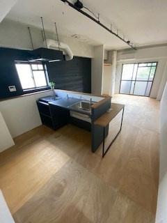 メゾン御影中町の居間・リビング