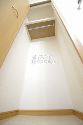 【収納】 | カーサ・ボニート | 洗面室内にクローゼット有り♪