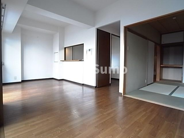 グレース門戸荘の居間・リビング