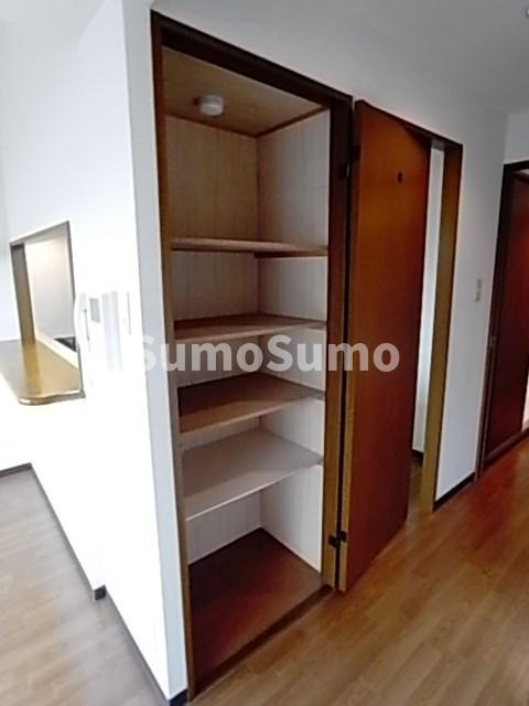 グレース門戸荘の収納