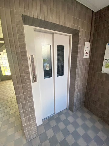 メルヴェイユ甲陽園のロビー