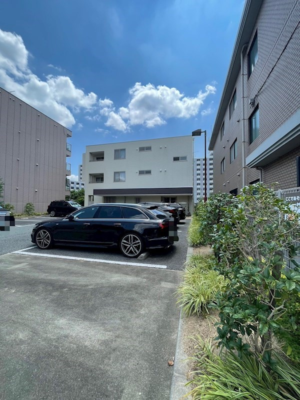 モンセラートの駐車場