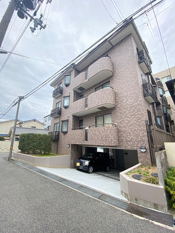 ユーコート武庫川の外観