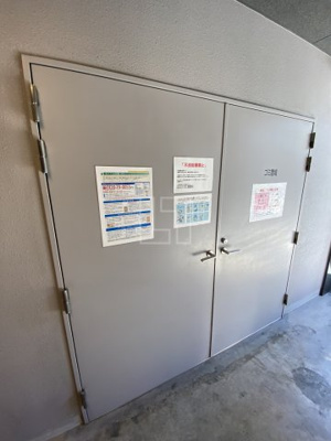 【その他共用部分】 | S-RESIDENCE谷町五丁目 | S-RESIDENCE谷町五丁目（エスレジデンス谷町五丁目）　ゴミ置き場