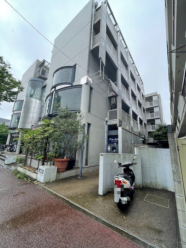 キューブ芦屋の外観