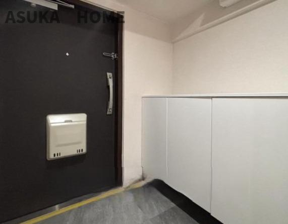 磯子センチュリーマンションの玄関|シューズ収納もうれしいです。