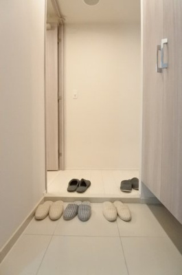 【玄関】 | プレディアコート本町