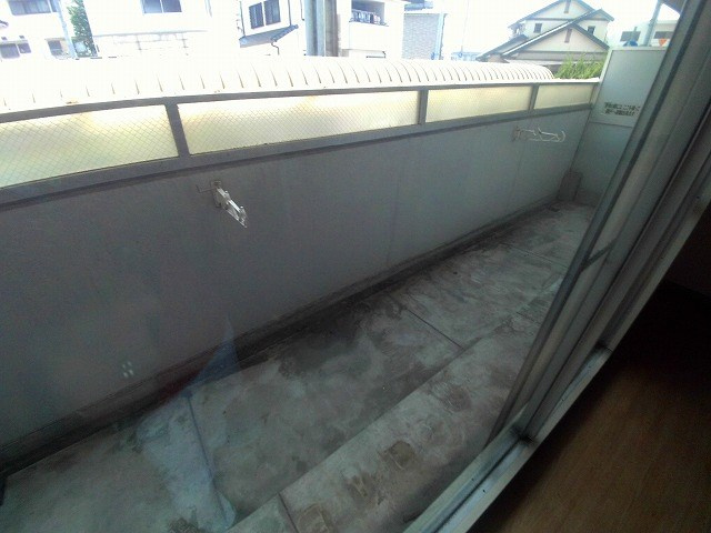 YKハイツ大久保のバルコニー