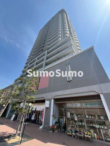 ラヴェール尼崎の外観