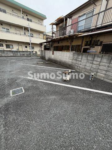 カーサクライマーの駐車場