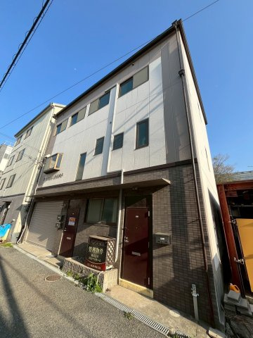 ヨシロビルの外観