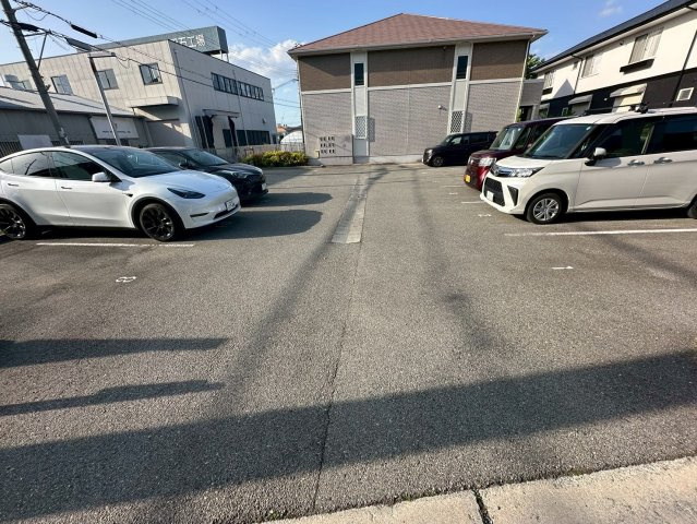 メルベーユ神戸の駐車場