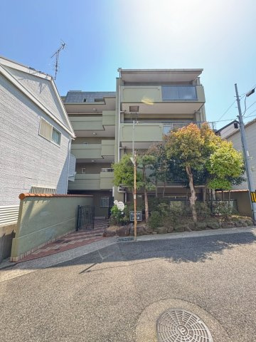 モンラヴィ六甲南の外観