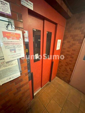 ライオンズマンション大手前第3のロビー|建物の内部です