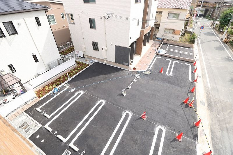 ラ　ルーチェ　レゴ　Ⅰの駐車場