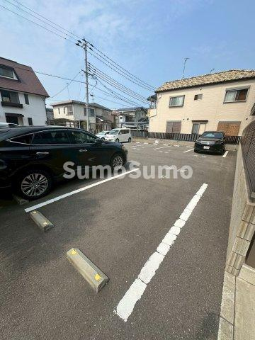 ラコンフィアンス神戸の駐車場|カースペースがあります
