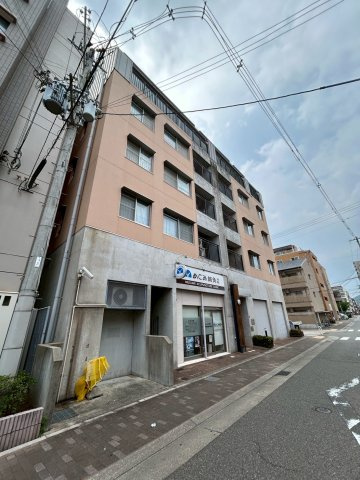 ラヴィール須磨の外観