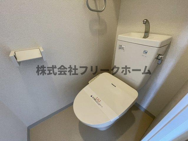 武蔵野市境１丁目の賃貸マンションのトイレ