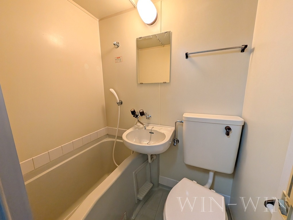 フラッツハナ Ⅱの浴室