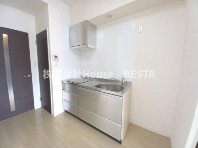 プレジール三ノ宮Ⅲのキッチン