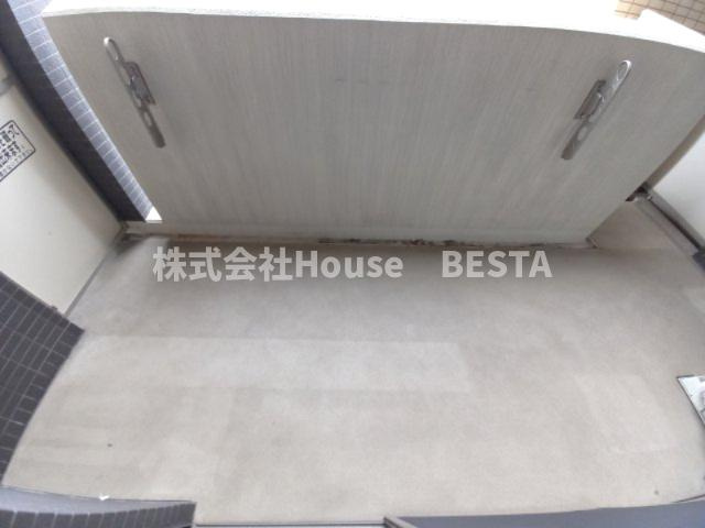 プレジール三ノ宮Ⅲのバルコニー